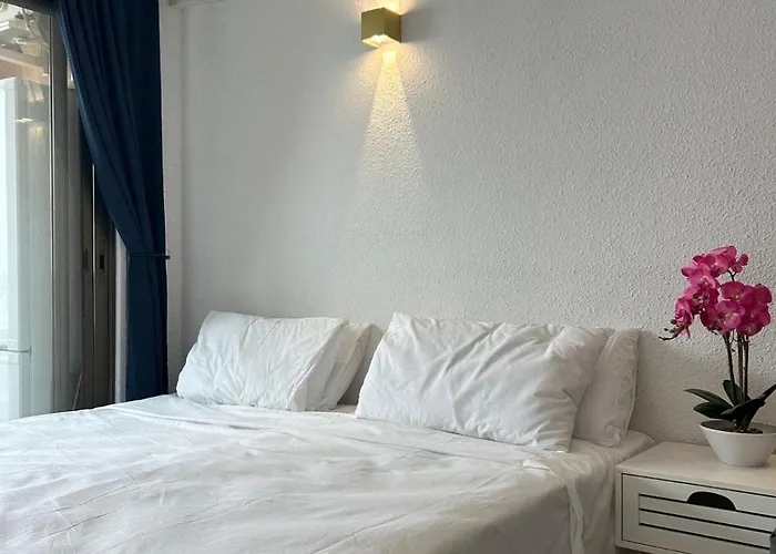 First Line In Appartamento Fuengirola